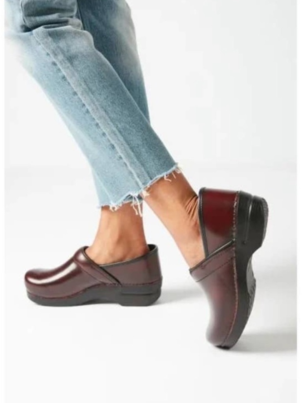 Dansko Professional Cabrio Cordovan Slip On Clogs Mahogany size 37 leather